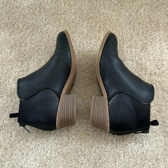 Good Condition Ankle Boots - Picture 4 of 7